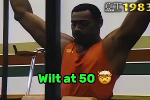 大帅的身体太恐怖了吧！50岁的奥尼尔vs50岁的张伯伦！